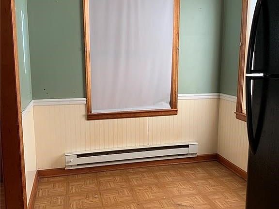 4th image of 104 E Saint Joseph Ave