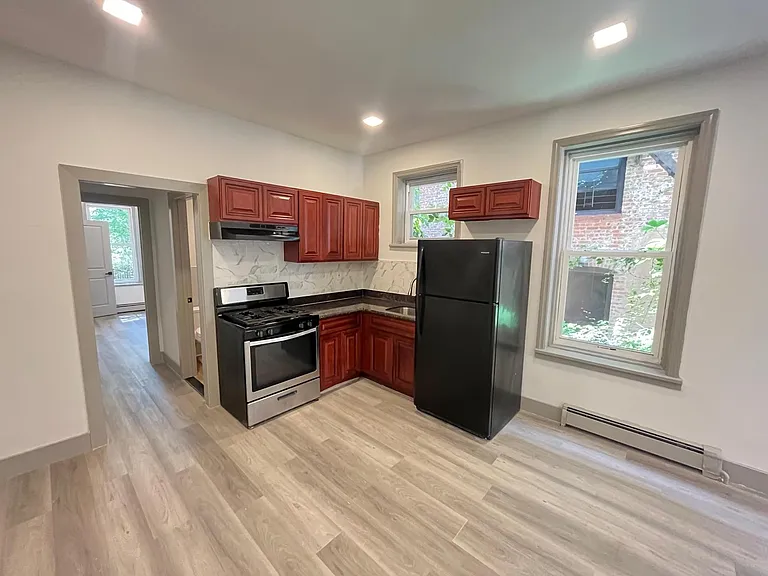93 Bostwick Ave #29E — Photo 1