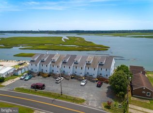 7548 Eastside Rd, Chincoteague Island, VA 23336