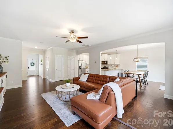 621 Cape Fear St, Fort Mill, SC 29715