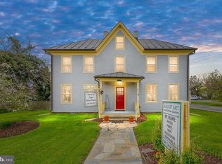 8387 W Main St, Marshall, VA 20115