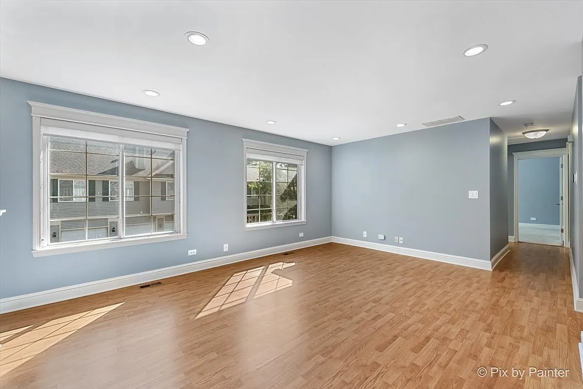 2 bed, 1059 sqft, $1,950 — Photo 4