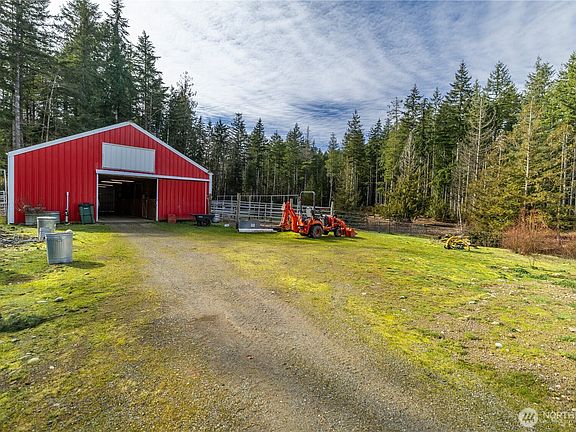 2nd image of 305 Tahuyeh Drive NW