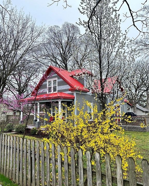 1st image of 313 S Wright St