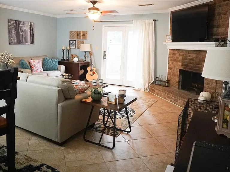 1720 Twin Brooks Dr SE — Photo 6
