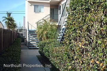 3rd image of 4652 33rd St APT 04