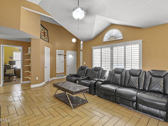 5th image of 14421 Desierto Bueno Ave