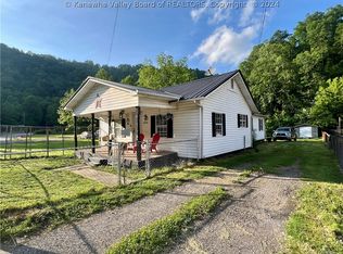 23139 Pond Fork Rd, Bob White, WV 25028