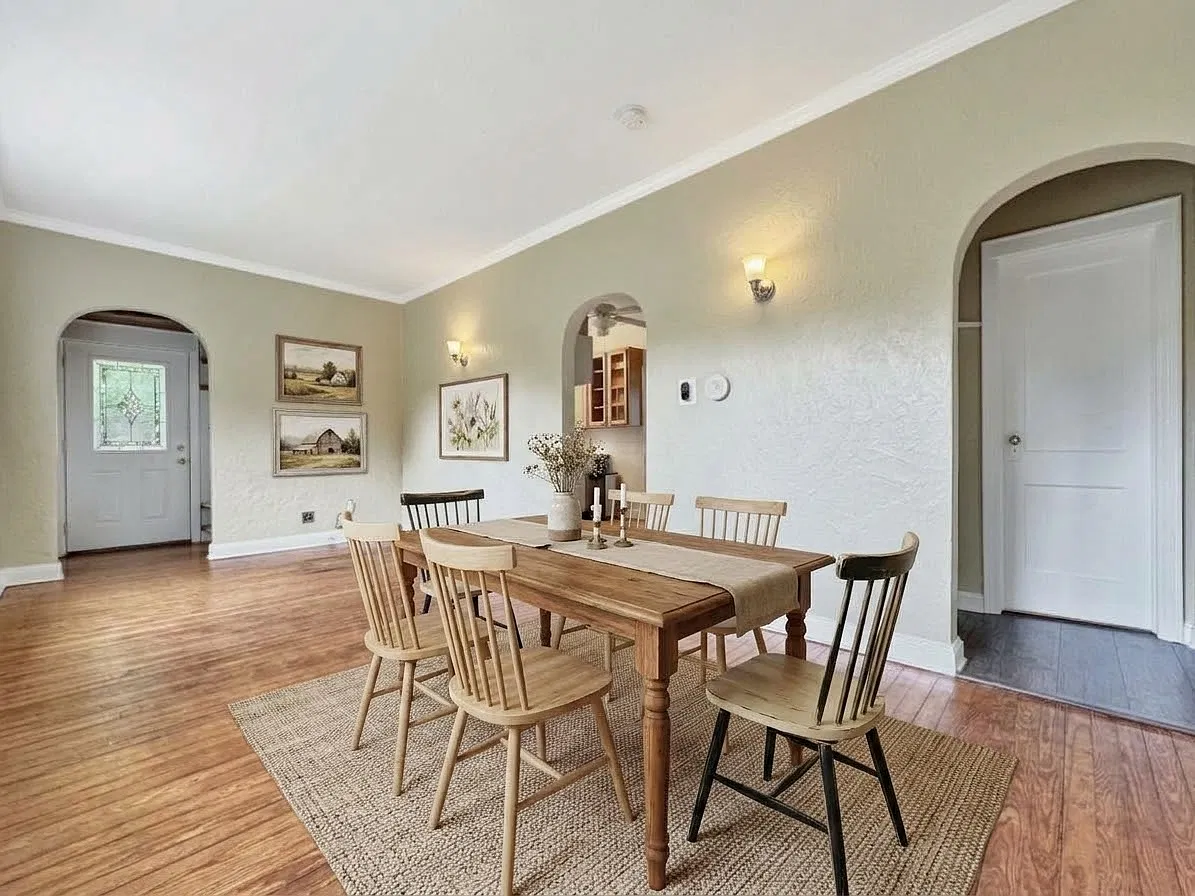 3 bed, 2000 sqft, $3,850 — Photo 4