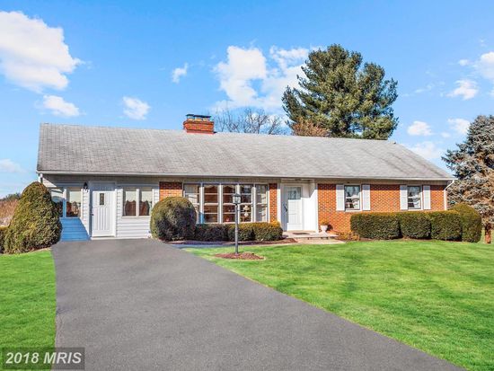 9821 Watkins Rd, Gaithersburg, MD 20882
