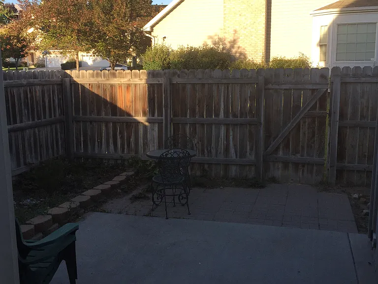 992 Independence Ave — Photo 7