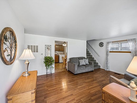 4th image of 4571 W 88th St