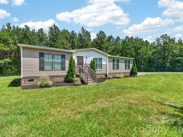 609 Edwards Rd, Fort Lawn, SC 29714