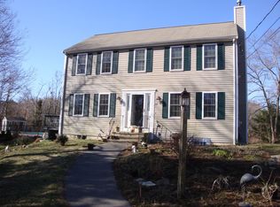 92 N Grove St, Middleboro, MA 02346