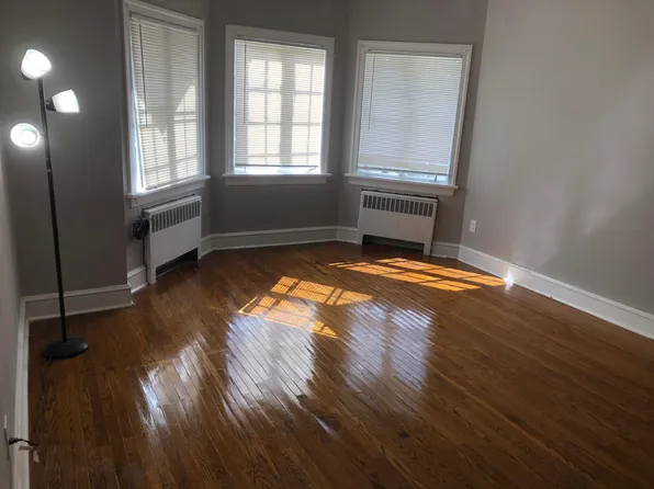1103 Pine St APT 2A, Scranton, PA 18510