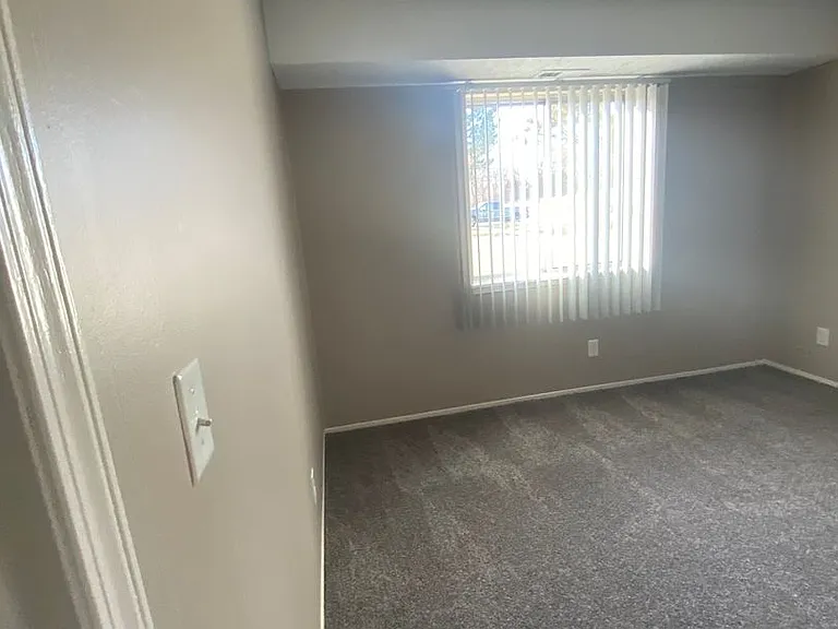 Southdale Square Apartments — Photo 41