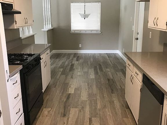 2nd image of 3405 W Fairview Ave