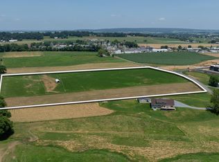 35 Kinzer Rd, Paradise, PA 17562