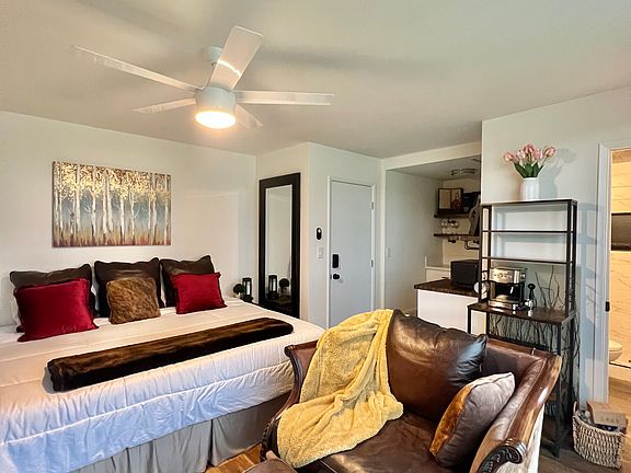 4th image of 7011 Rock Manor Dr #A