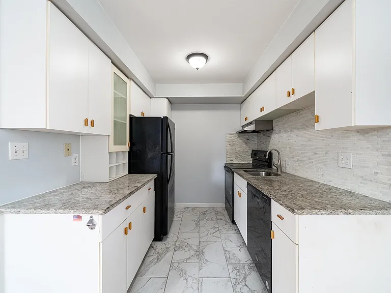 6713 Polk St #6 — Photo 3