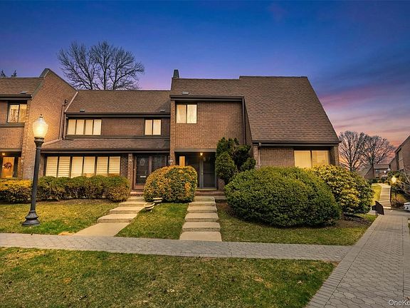 2nd image of 63 Acorn Ponds Drive