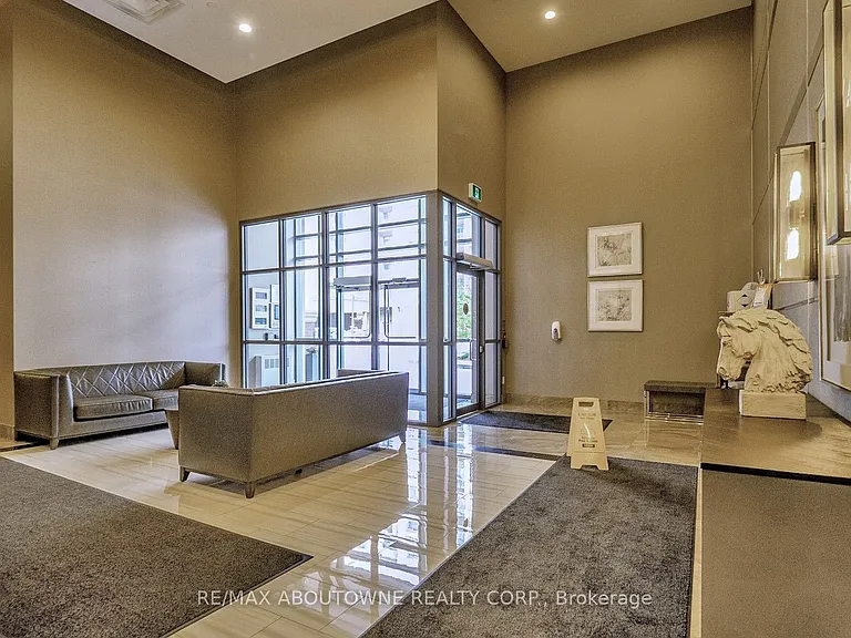 2490 Old Bronte Rd #219 — Photo 5