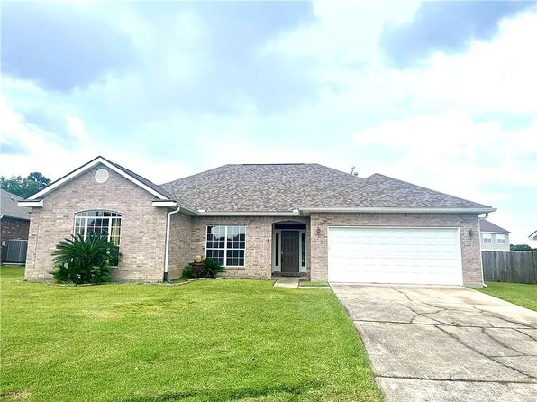 724 Simpson Way
