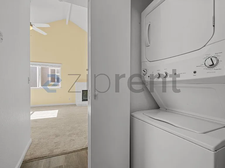 1894 Shirley Dr — Photo 14