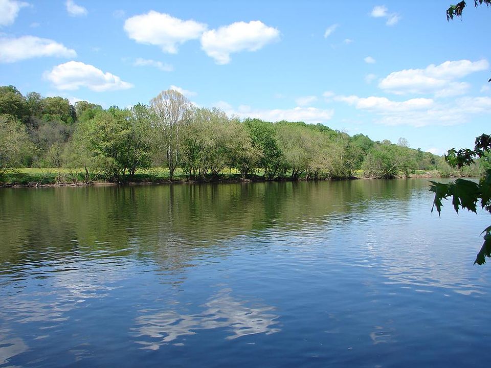 1st image of Chase Trail Ln