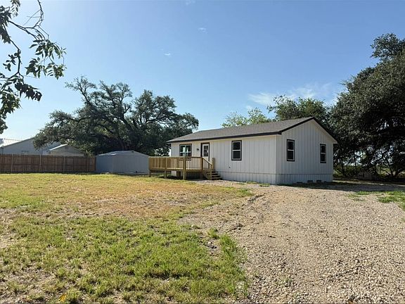3rd image of 196 County Road 483