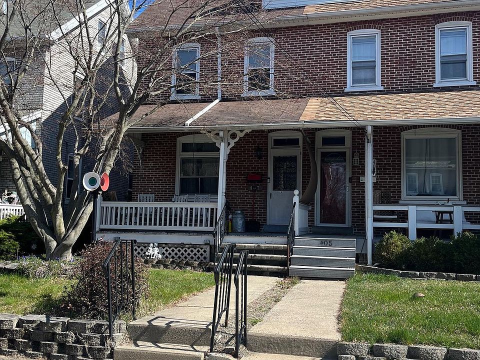 2nd image of 407 York Ave