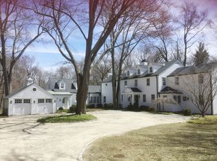 98 Succabone Rd, Bedford Hills, NY 10507