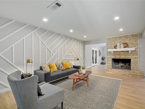 4th image of 10416 Margra Ln
