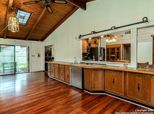 9214 Overton Rd, San Antonio, TX 78217