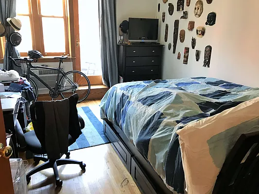 Rented by Joe Gotham LTD | media 40