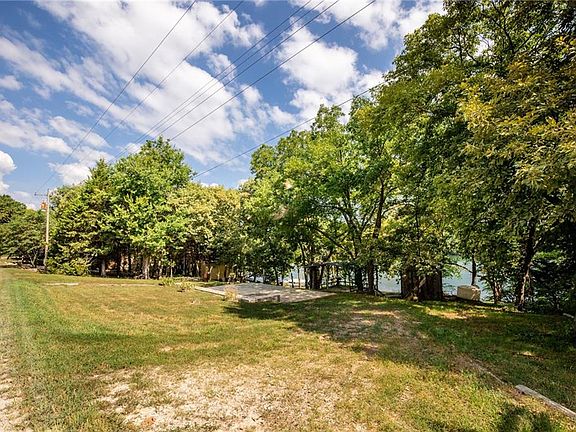 5th image of 34 SW Fishing Lake Dr