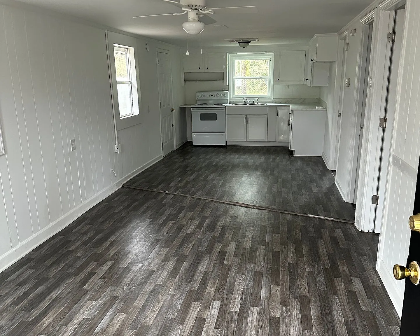 Close to everything in Summerville! — Photo 4