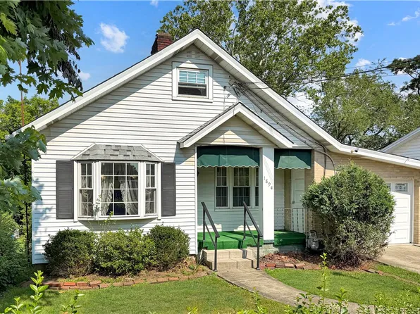 1894 Bryndale Ave, Coraopolis, PA 15108