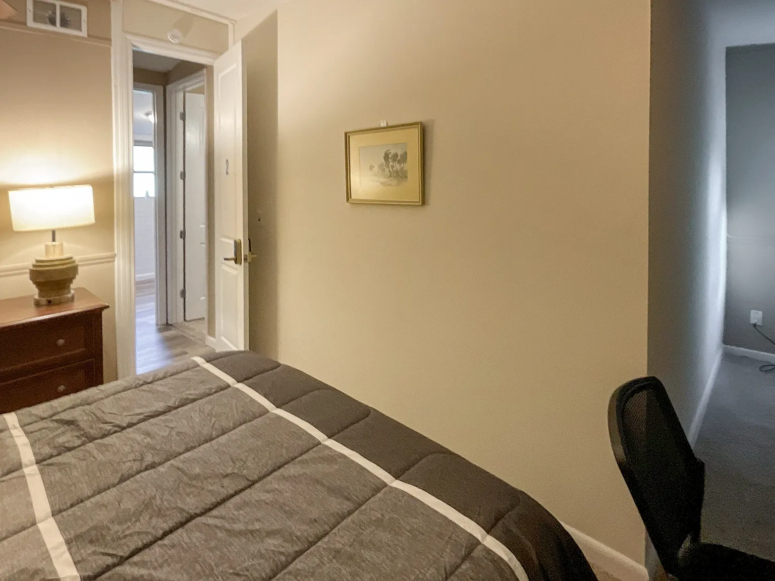 4 bed, 3.0 bath, 1554 sqft, $663 — Photo 2