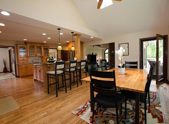 3rd image of 10708 Wentworth Dr
