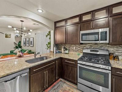 6682 Churnet Valley Ave, Las Vegas, NV, 89139