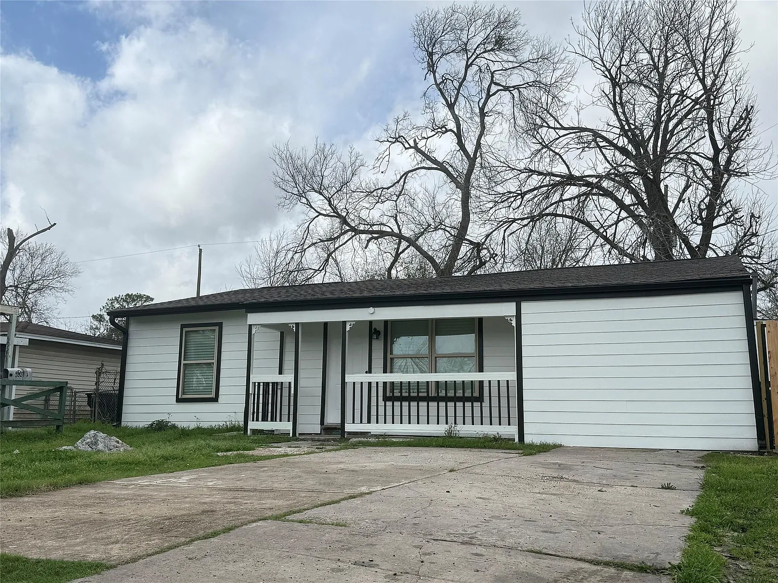 3 bed, 1.5 bath, 1774 sqft, $1,600 — Photo 2