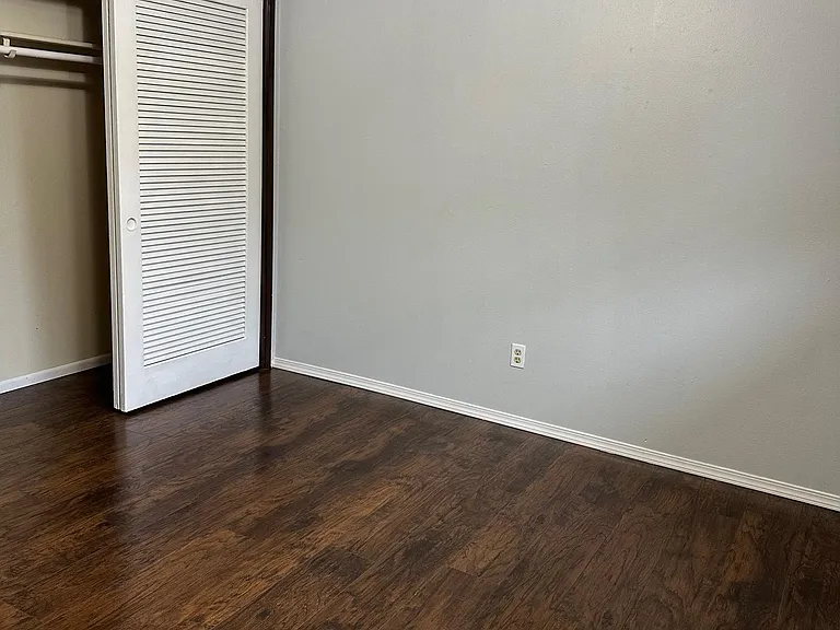 21805 SE Alder Dr #2 — Photo 6