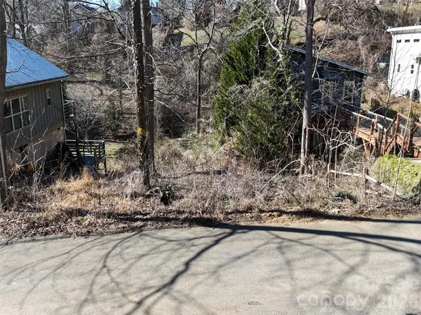 56 Moore Ave, Asheville, NC 28806