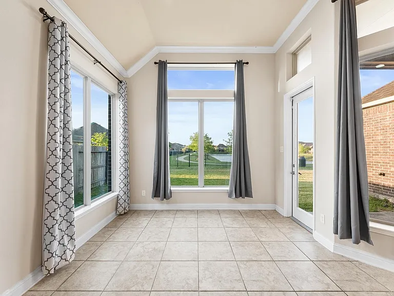 9615 Eden Ridge Ln — Photo 11