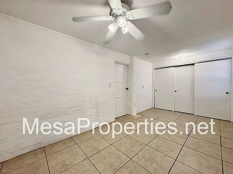 1480 N Mills Ave #BACK HOUSE — Photo 11