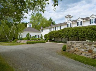 942 Chestnut Ridge Rd, Millbrook, NY 12545