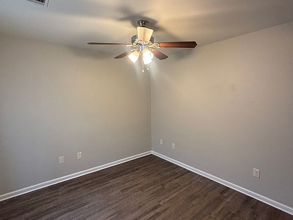 5th image of 4003 Elam St