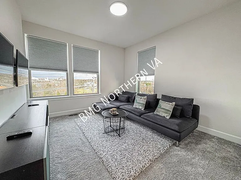 10336 Ratcliffe Trl — Photo 23