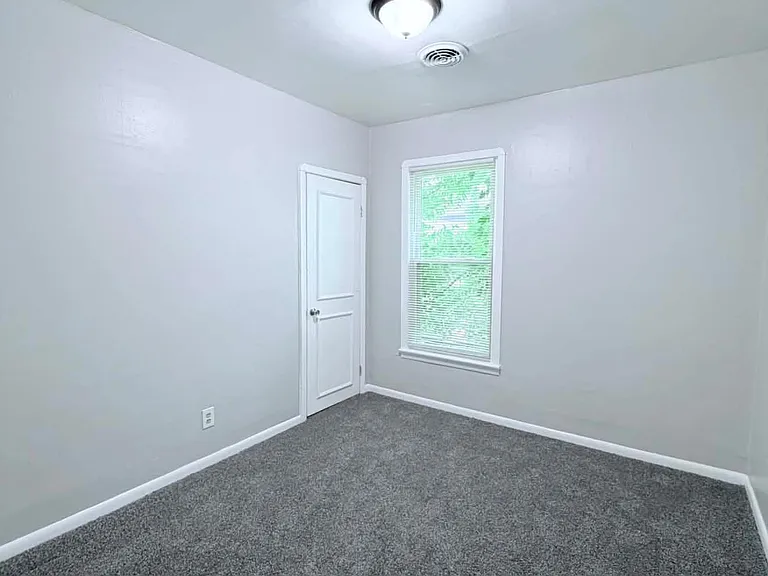 10419 Ignatius Ave #2 — Photo 16